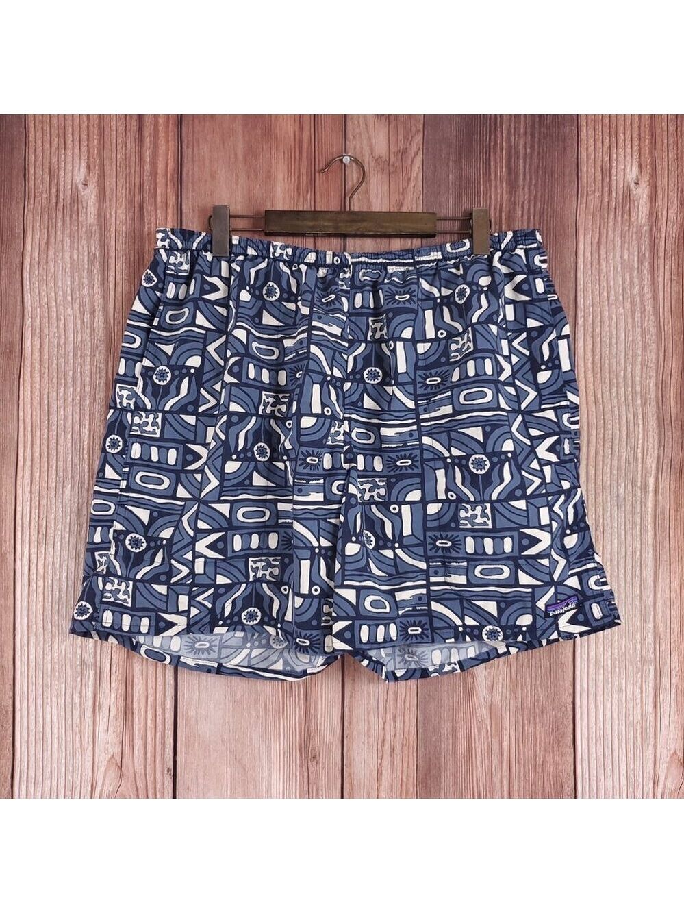 *FLAW* Patagonia Netplus Shells Mens XXL Baggies Shorts New Vision Navy Blue